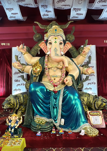 KK Nagar Ganesh Utsav Mandal Ganesh pandal in Nandanvan, Nagpur