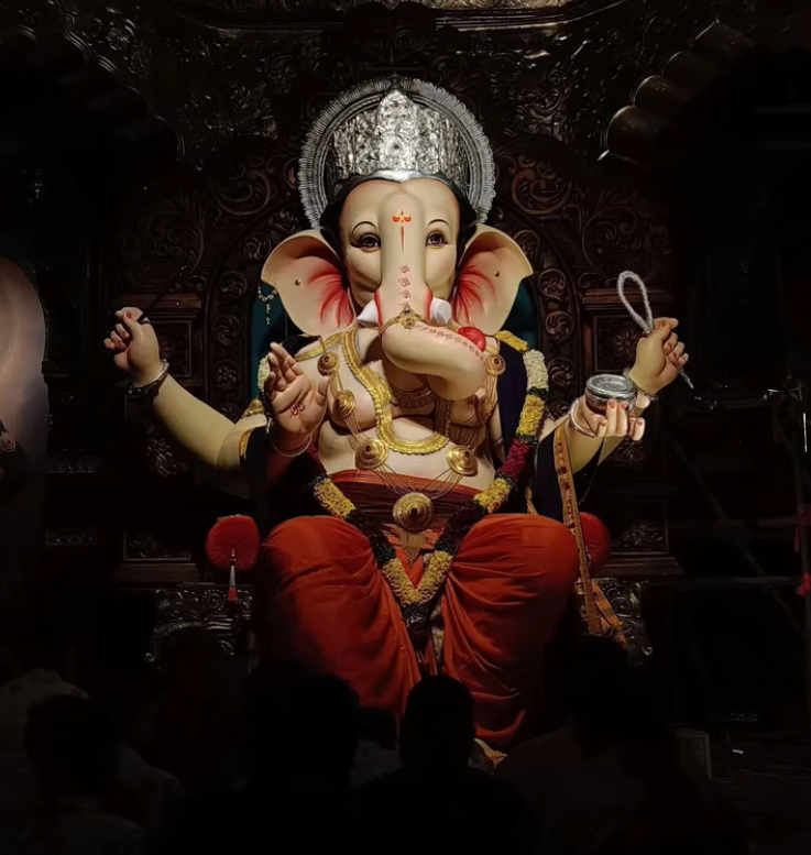 Mahal Cha Raja Ganesh pandal in Mahal, Nagpur